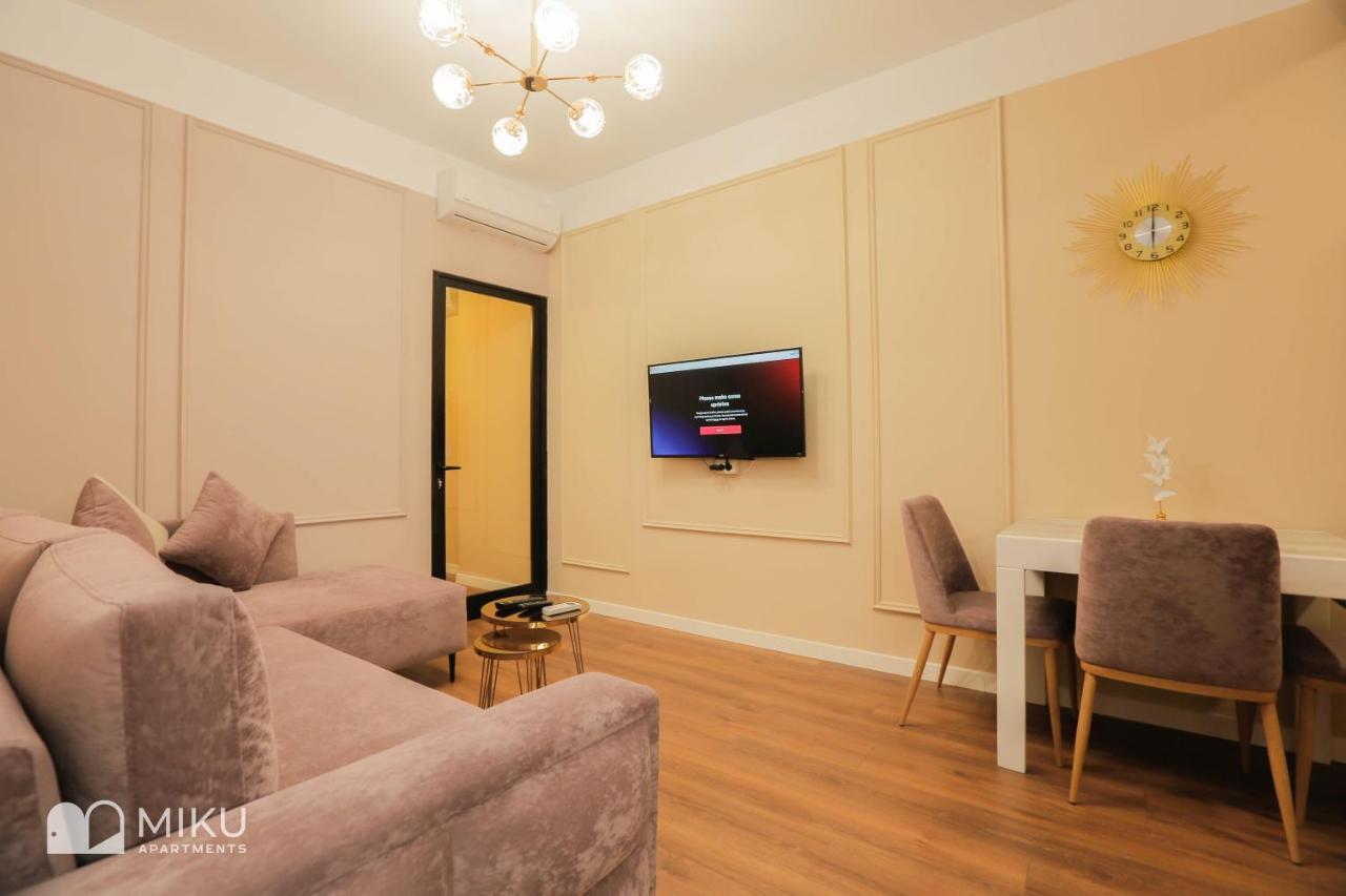 Miku Apartment - Perfect 1Bedroom At Komuna E Parisit 티라나 외부 사진
