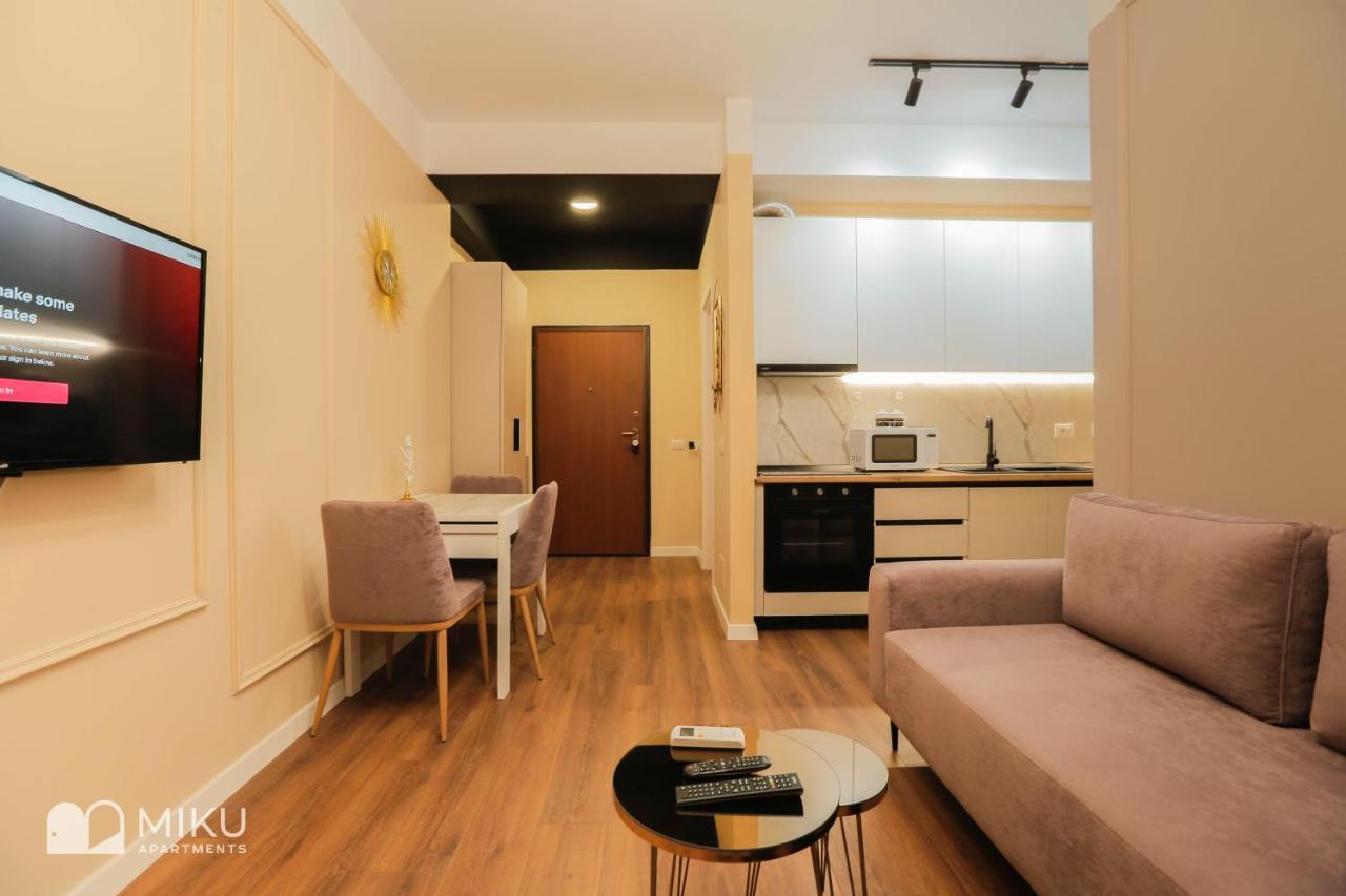 Miku Apartment - Perfect 1Bedroom At Komuna E Parisit 티라나 외부 사진