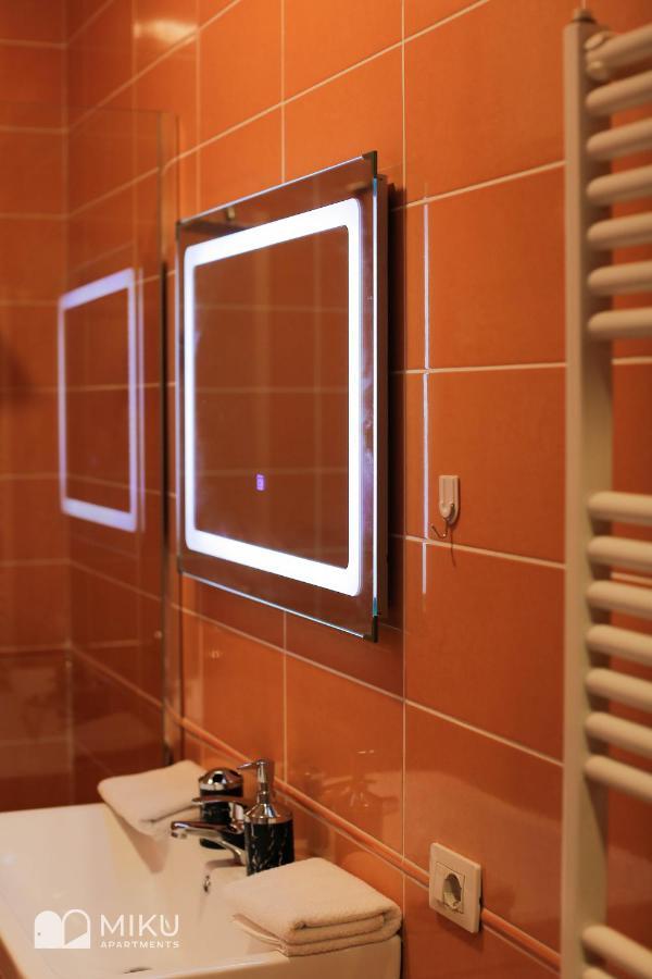 Miku Apartment - Perfect 1Bedroom At Komuna E Parisit 티라나 외부 사진